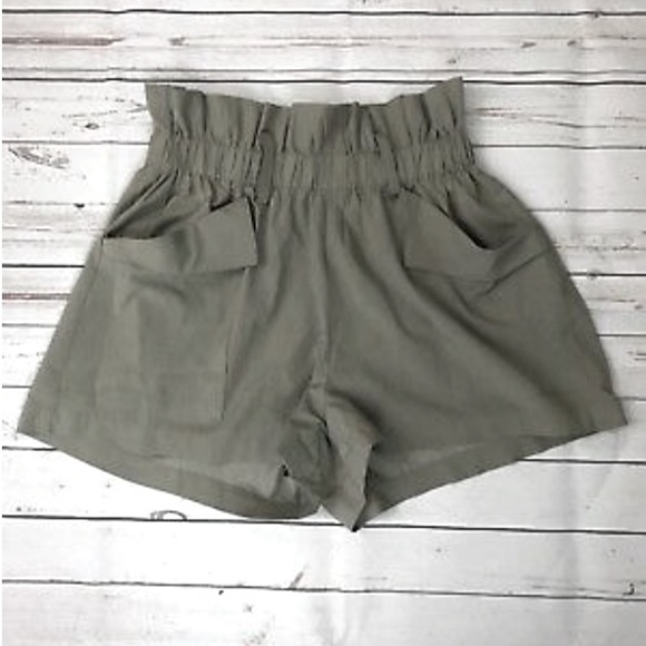 Forever 21 Pants - Paper bag shorts